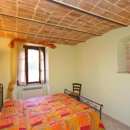 Appartement Sleeps 4 Air Con T239908