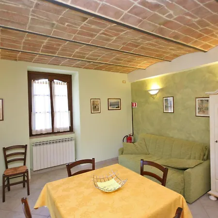 Appartement Sleeps 4 Air Con T239908