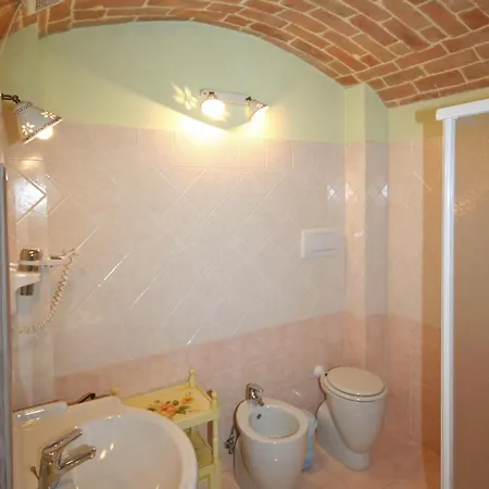 Appartement Sleeps 4 Air Con T239908 *