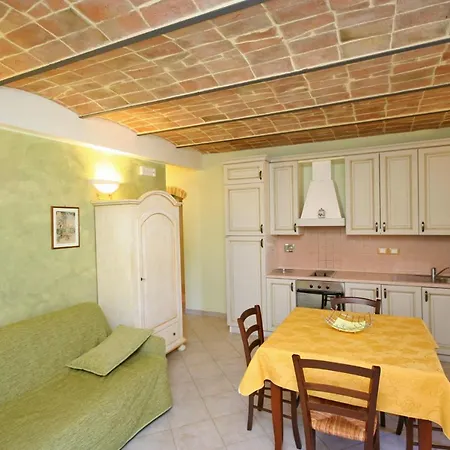 Sleeps 4 Air Con T239908 Magione